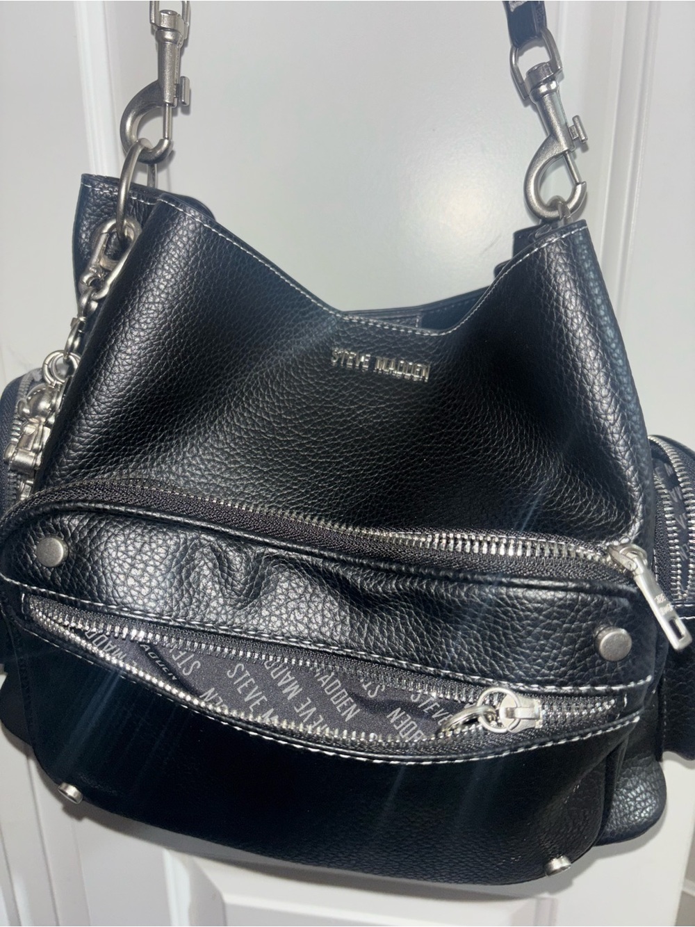 Viral Steve Madden Black Shoulder Bag with Silver Hardware✨ - Picture 2 of 7